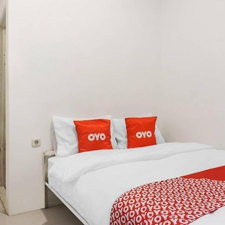 โอโย 91074 สตาริเอซ เซเนน Hotel จาการ์ตา ภายนอก รูปภาพ