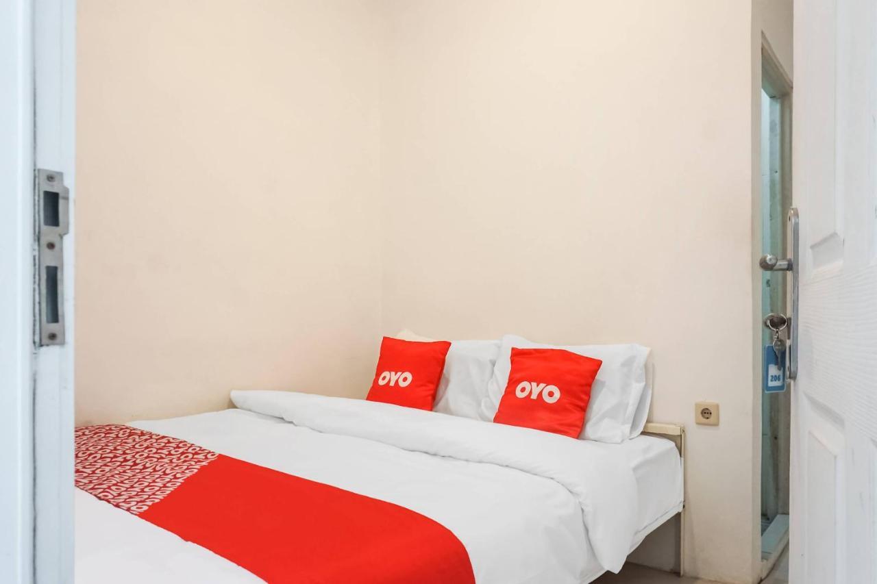 โอโย 91074 สตาริเอซ เซเนน Hotel จาการ์ตา ภายนอก รูปภาพ