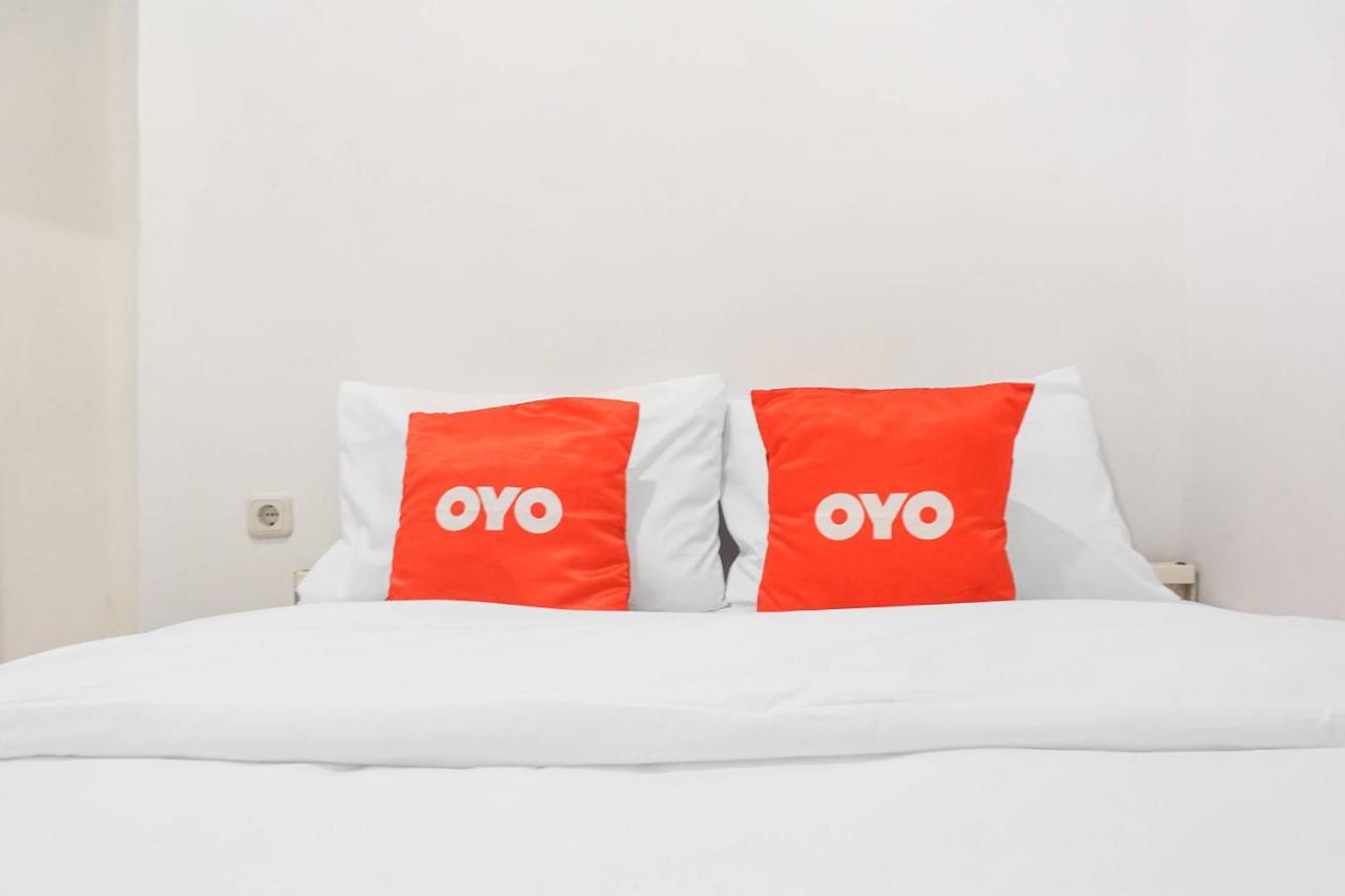 โอโย 91074 สตาริเอซ เซเนน Hotel จาการ์ตา ภายนอก รูปภาพ