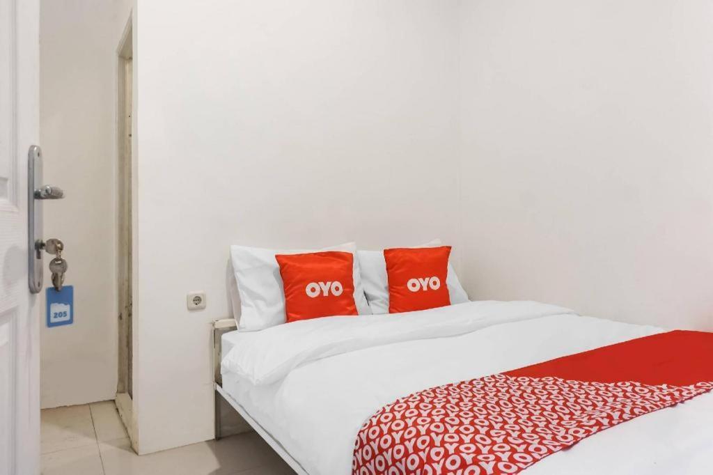 โอโย 91074 สตาริเอซ เซเนน Hotel จาการ์ตา ภายนอก รูปภาพ